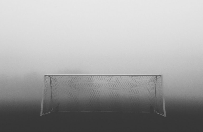 ΠΟΔΟΣΦΑΙΡΟ ΚΑΙ ΠΟΛΙΤΙΚΗ: ΜΙΑ ΣΧΕΣΗ… ΣΥΜΒΑΤΙΚΑ ΑΣΥΜΒΑΤΗ