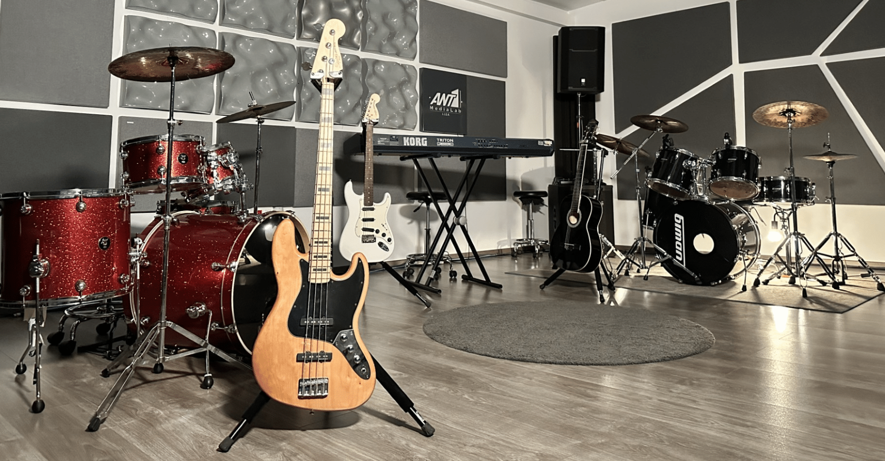 Live Room